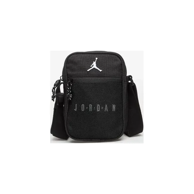 Сумка NIKE Jam Blacktop Festtival Bag 1.7L черный (для мужчин) 23 х 15 х 5 см