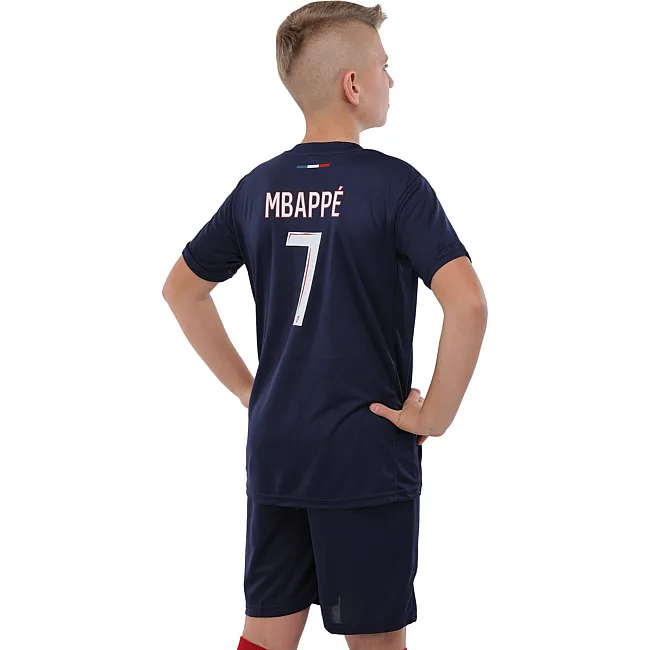 Футбольна форма дитяча із символікою клубу
 PSG MBAPPE 10 домашня 2024 SP-SPORT

 CO-3676 105-160

см (Синьо-червоний)