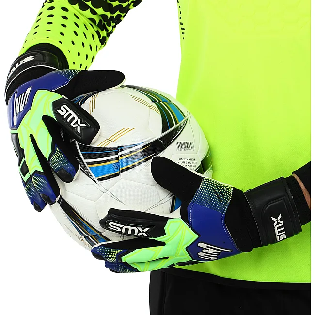 Вратарские перчатки SOCCERMAX FB-8243