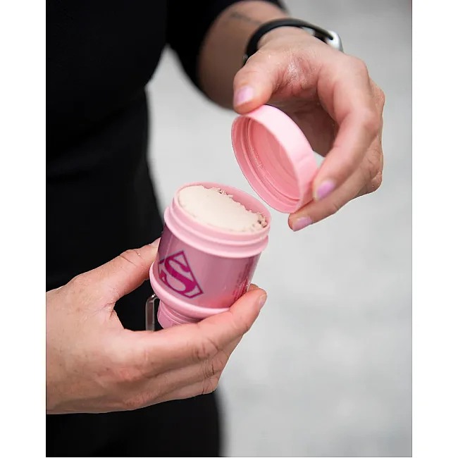 Контейнер SMARTSHAKE Whey2Go Funnel Pillbox 110мл DC Supergirl