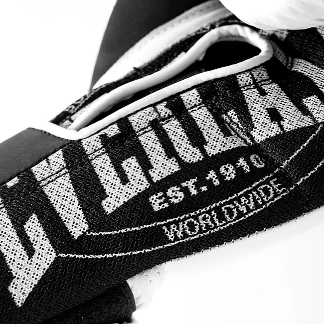 Боксерские перчатки Everlast 1910 CLASSIC TRAINING GLOVE черный 14 унций