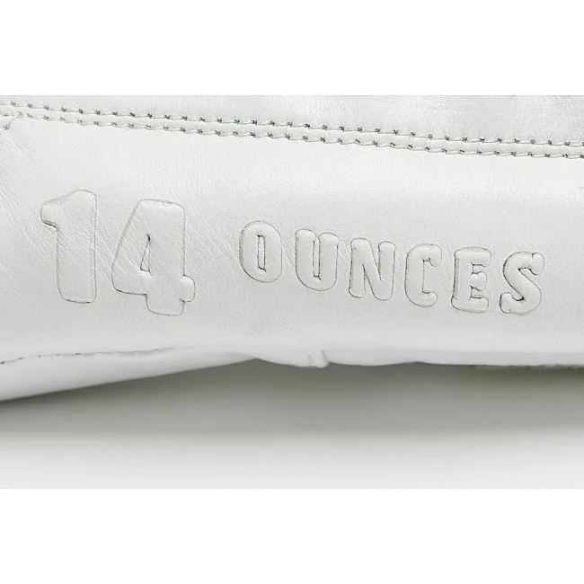 Боксерские перчатки Leone GN111 THE GREATEST White (бинты 4 м. в комплекте)