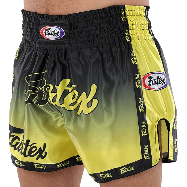 Шорти для кікбоксингу
 FAIRTEX BO-9474 (Чорний-червоний)