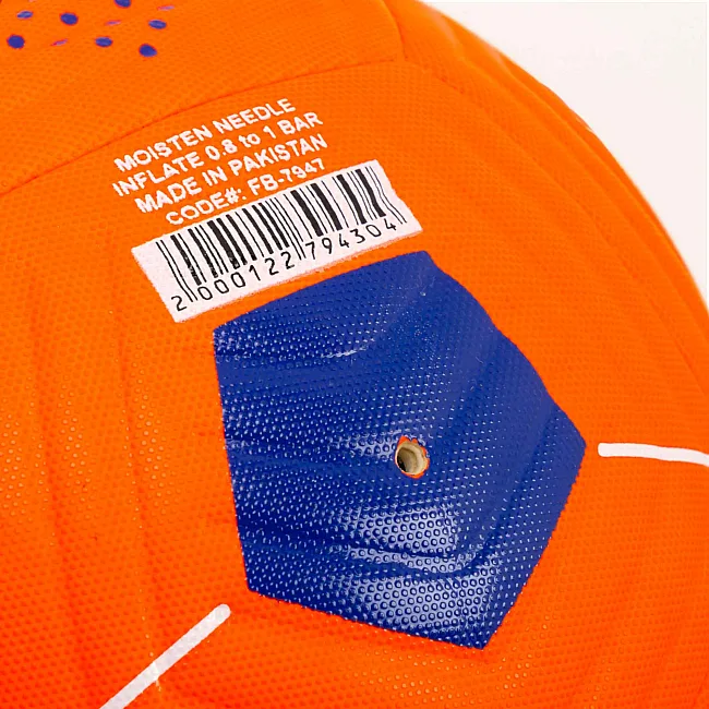 Футбольный мяч
 HYBRID BALLONSTAR PARIS SAINT-GERMAIN FB-7947 №5 PU