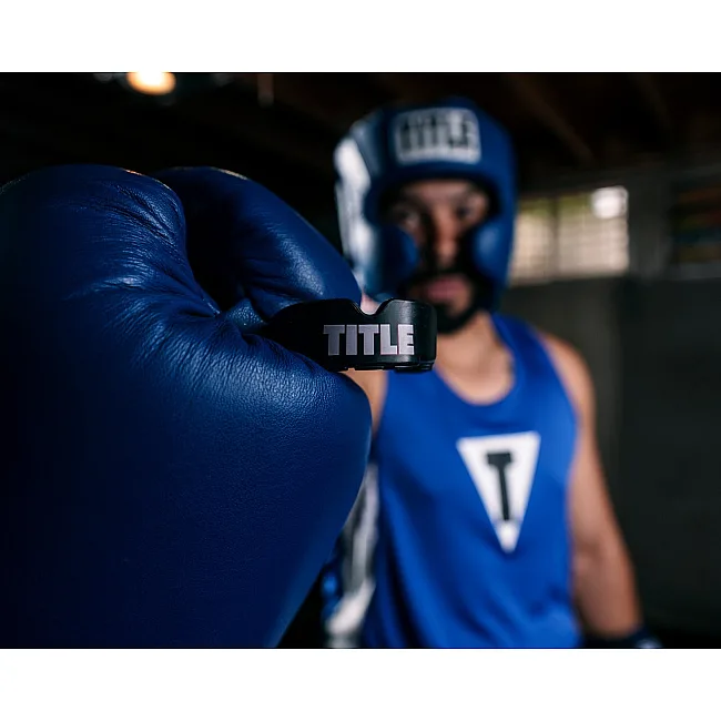 Капа для бокса TITLE Boxing Gel Victory 2.0 взрослая (возраст 11+) Black/Yellow
