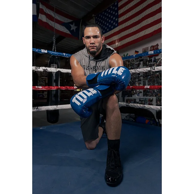 Боксерские перчатки TITLE Boxing Inferno Intensity Elastic Blue/White /