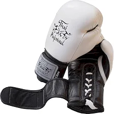 Боксерские перчатки Thai Professional BG5VL Белые