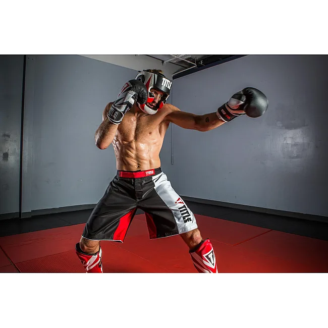 Боксерский шлем TITLE MMA Command Full Black/Red/White (капа в комплекте)