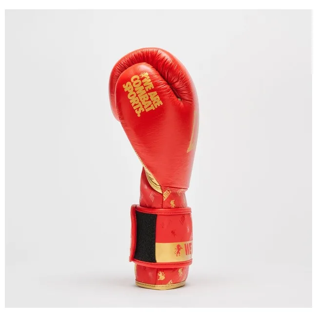 Боксерские перчатки Leone GN220 DNA Red (бинты 4 м. в комплекте)