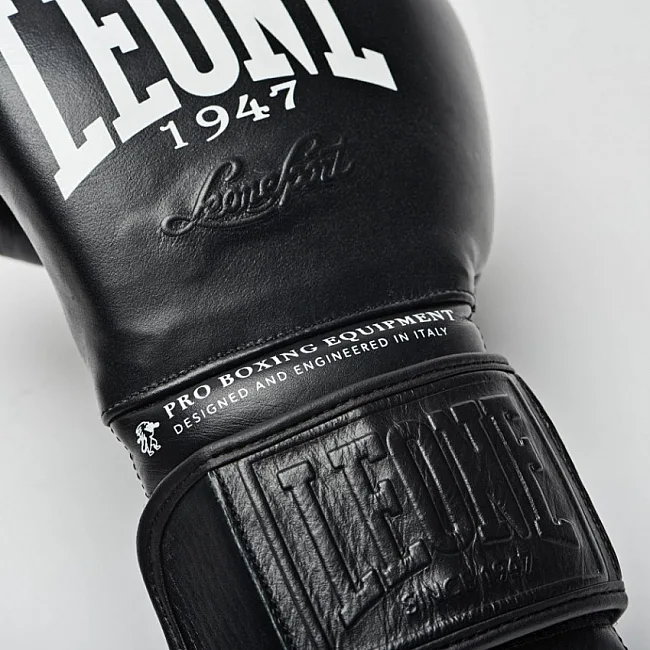 Боксерские перчатки Leone Greatest Black