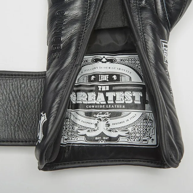 Боксерские перчатки Leone Greatest Black