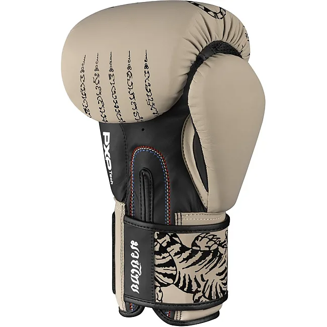 Боксерские перчатки Phantom Muay Thai Sand (Бинты 4м. в подарок)