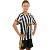 Футбольна форма дитяча із символікою клубу
 JUVENTUS домашня 2024 SP-SPORT

 CO-7193 (Білий-чорний)