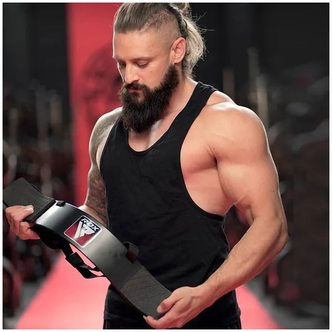 Изолятор для бицепса (армбластер) RDX T2 Arm Blaster Black