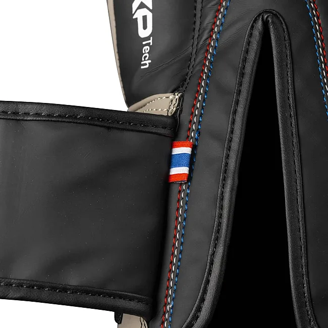 Боксерские перчатки Phantom Muay Thai Sand (Бинты 4м. в подарок)