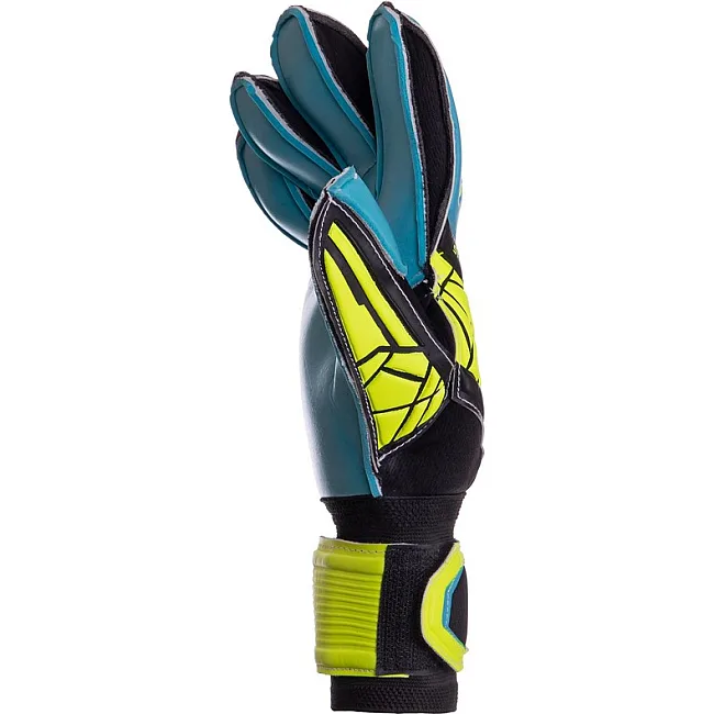 Вратарские перчатки
 профессиональные с защитой пальцев SOCCERMAX GK-012
 7-11