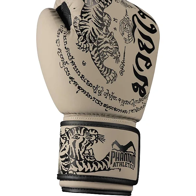 Боксерские перчатки Phantom Muay Thai Sand (Бинты 4м. в подарок)