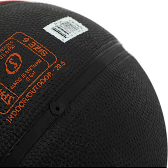 Баскетбольный мяч
 резиновый SPALDING 84621Z VARSITY FIBA TF 150 см

 6 (Оранжевый-черный)