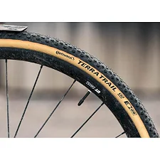 Бескамерная покрышка CONTINENTAL Terra Trail ProTection 28" | 700 x 40C | 28 x 1.50 black/cream, складная skin