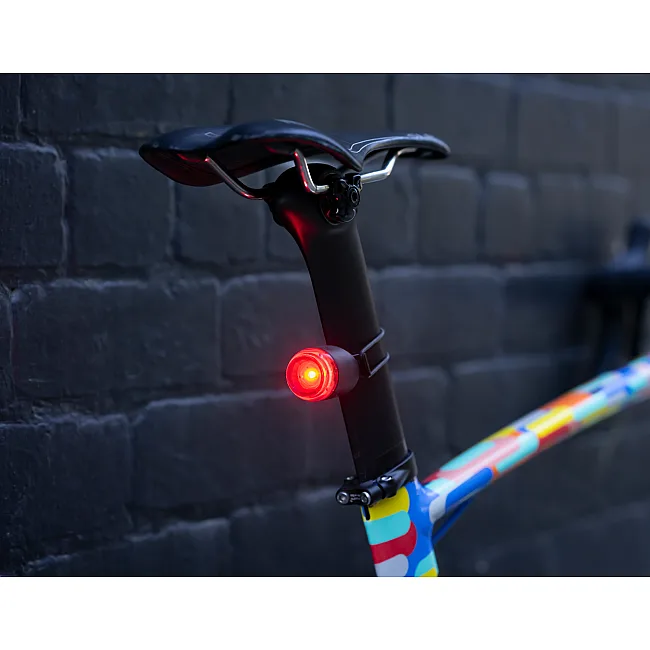Мигалка на велосипед задняя KNOG Plug Rear 10 Lumens Black