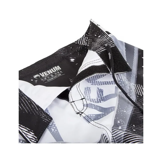 Шорты Venum Galactic Fightshorts White