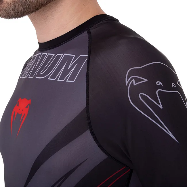 Рашгард лонгслив мужской VENUM
 9520 (Черный-серый)