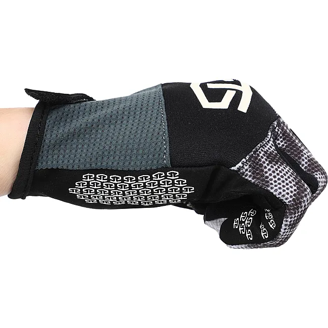 Спортивные перчатки
 TAPOUT SB168522 (Черный-серый)