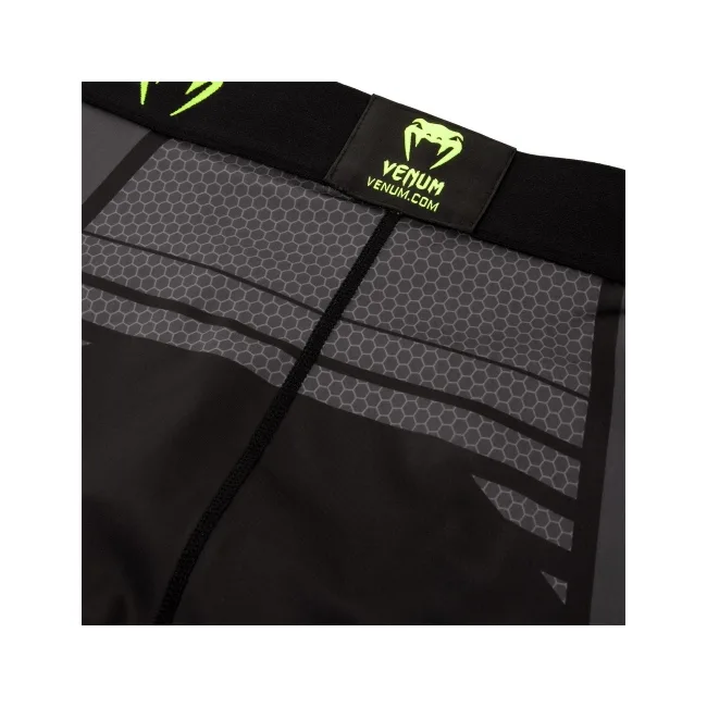 Компрессионные шорты VENUM Technical 2.0 Black Yellow