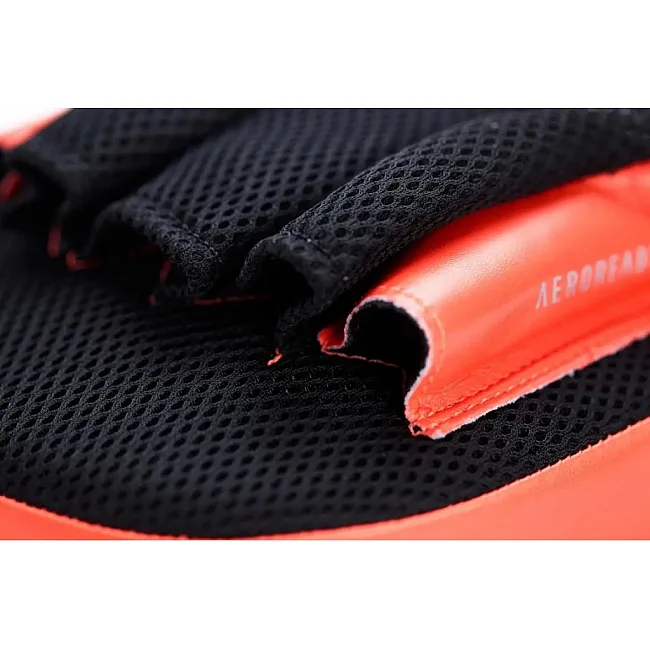 Швидкісні лапи для боксу Speed Coach Mitts (чорно-червоний) ADIDAS ADISBAC014