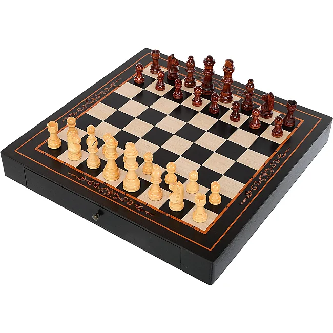 Шахматы
 деревянные на магнитах Xinliye W3303M
 38x38х2,5 см