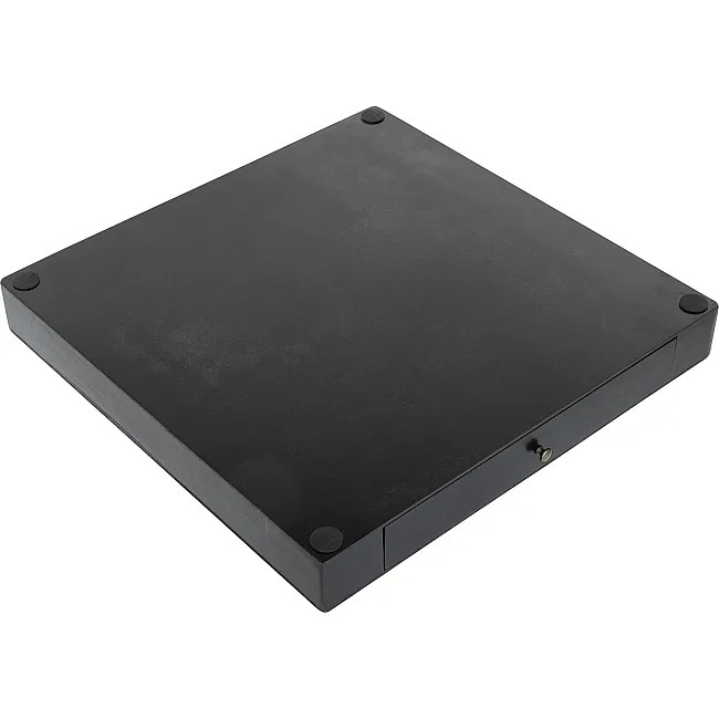 Шахматы
 деревянные на магнитах Xinliye W3303M
 38x38х2,5 см