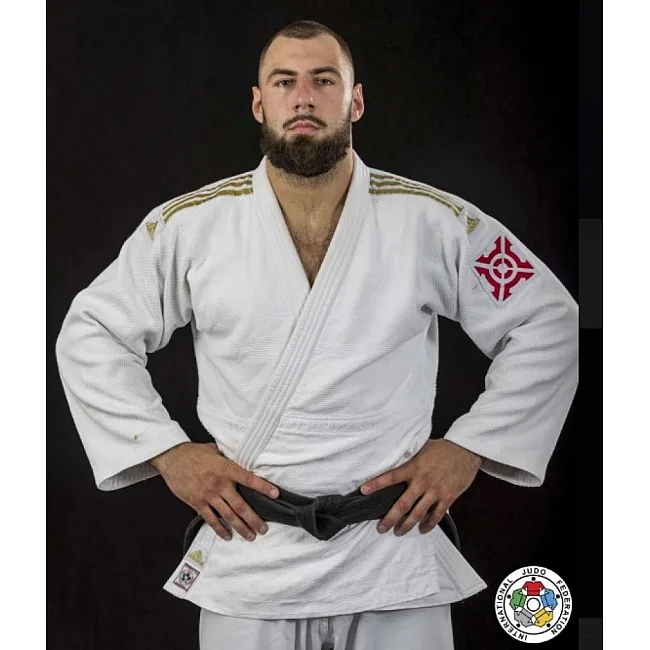 Кимоно для дзюдо Adidas Champion 2 с лицензией IJF (белый/золотые полосы, J-IJF-SMU)