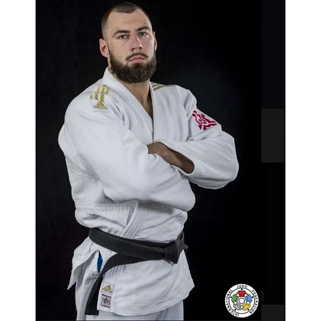 Кимоно для дзюдо Adidas Champion 2 с лицензией IJF (белый/золотые полосы, J-IJF-SMU)