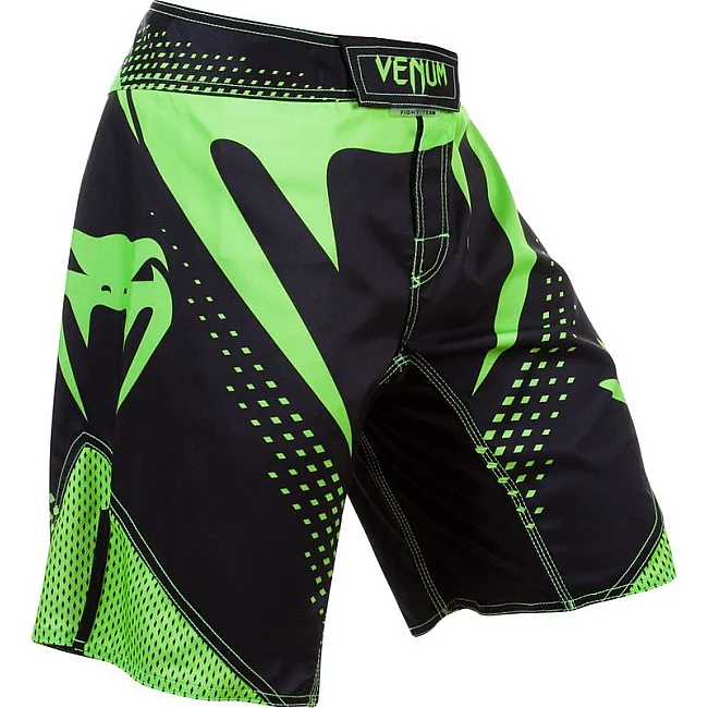 Шорти ММА VENUM Hurricane Black Neo Green