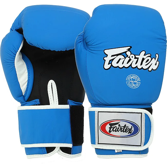 Перчатки для бокса


 кожаные FAIRTEX
 F-8577 MATT 12-14унций (Синий-черный)