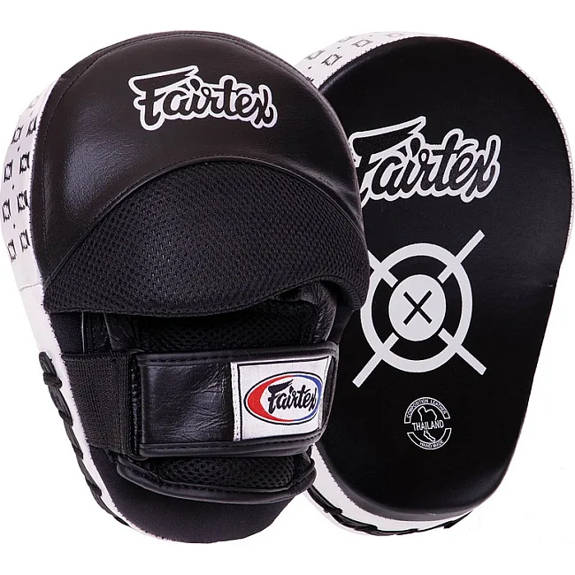 Лапа боксерская изогнутая тренировочная кожа FAIRTEX
 BO-3362 25x19x9см 2штуки (Синий)