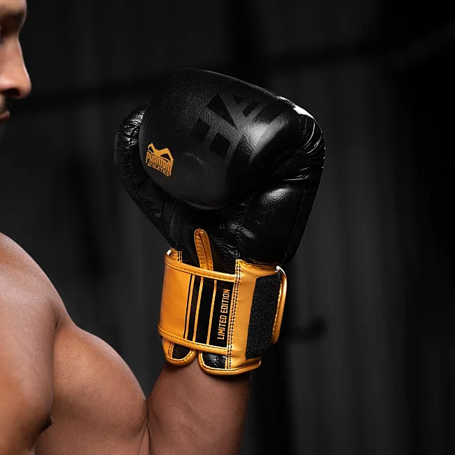 Перчатки для бокса PHANTOM APEX Black/Gold (капа в подарок)