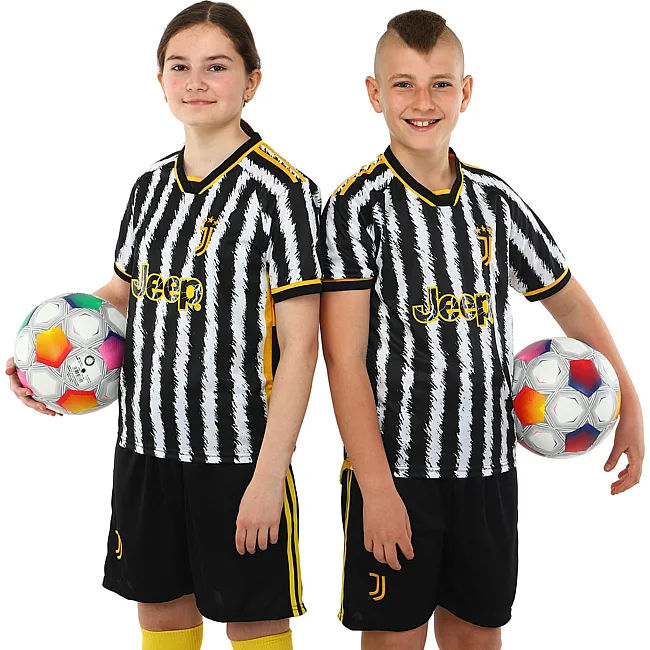 Футбольна форма дитяча із символікою клубу
 JUVENTUS домашня 2024 SP-SPORT
 CO-6311 20-28