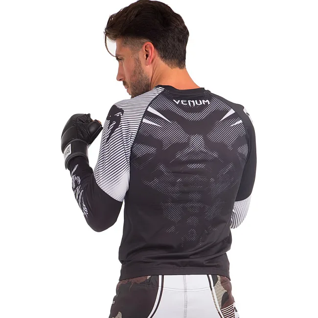 Рашгард лонгслив мужской VENUM
 NOGI 2.0 CO-8136 (Черный-коричневый)