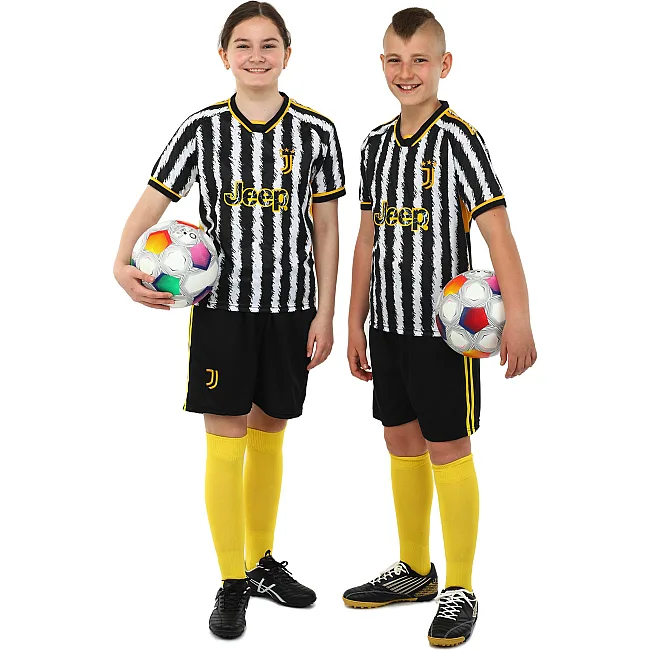 Футбольна форма дитяча із символікою клубу
 JUVENTUS домашня 2024 SP-SPORT
 CO-6311 20-28