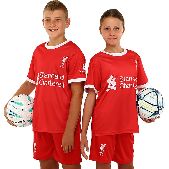 Футбольна форма дитяча із символікою клубу
 LIVERPOOL домашня 2024 SP-SPORT

 CO-7190 (Червоний)
