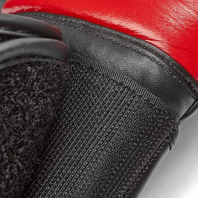 Боксерські рукавиці Reebok Combat Leather Boxing Gloves чорний, червоний 10 унцій