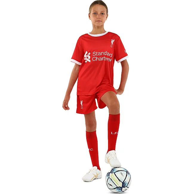 Футбольна форма дитяча із символікою клубу
 LIVERPOOL домашня 2024 SP-SPORT

 CO-7190 (Червоний)