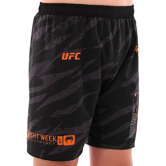Шорти для змішаних єдиноборств дитячі ММА VENUM
 UFC FIGHT WEEK V5031 (Чорний)