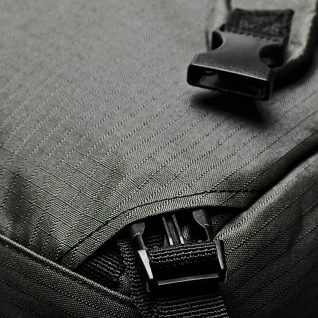 Спортивна сумка Leone AC908 Black (70л.)