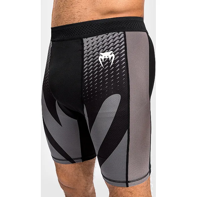 Шорты компрессионные VENUM Attack Vale Tudo Black