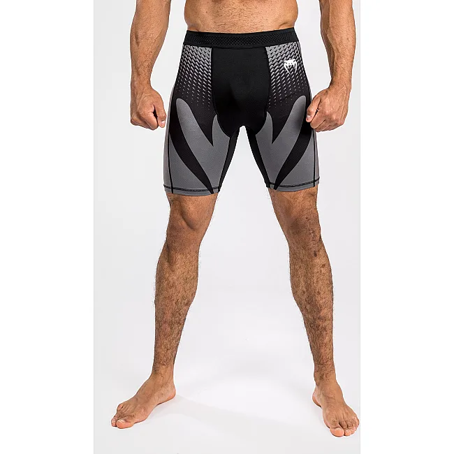 Шорты компрессионные VENUM Attack Vale Tudo Black