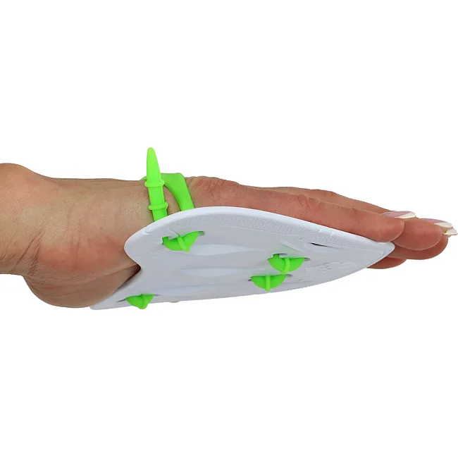 Лопатки на пальцы для плавания MADWAVE
 FINGER PRO M074604002W