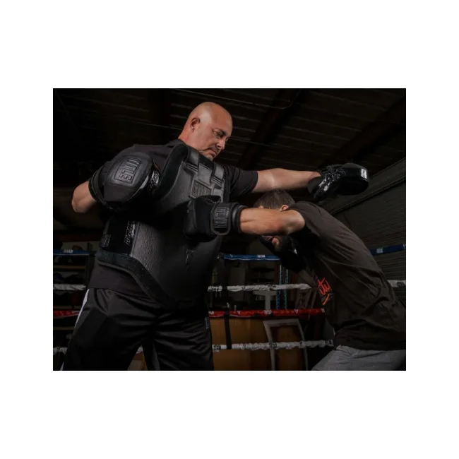 Жилет для тренера TITLE BLACK Pro