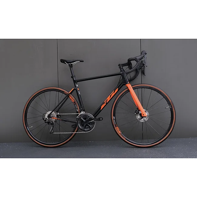Шоссейный велосипед KTM REVELATOR ALTO ELITE 28", рама M, черно-оранжевый, 2020 (тестовый)